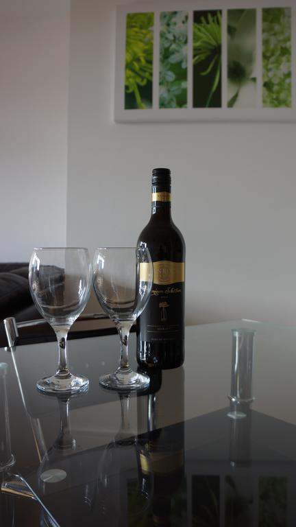 אינברנס Apartment 306 By The Bridge מראה חיצוני תמונה